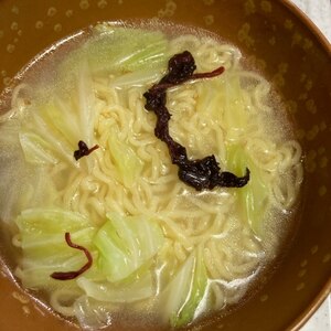 梅しそとキャベツの塩ラーメン